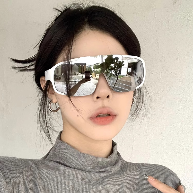 户外登山运动水银色骑行防风护目滑雪地太阳眼镜女款大框显瘦墨镜